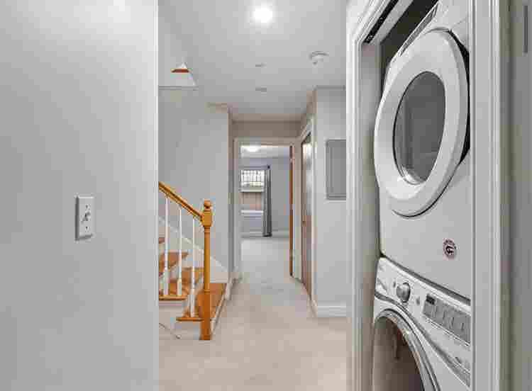 3 bedrooms available in South End