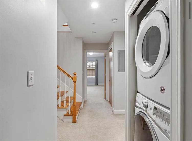 3 bedrooms available in South End