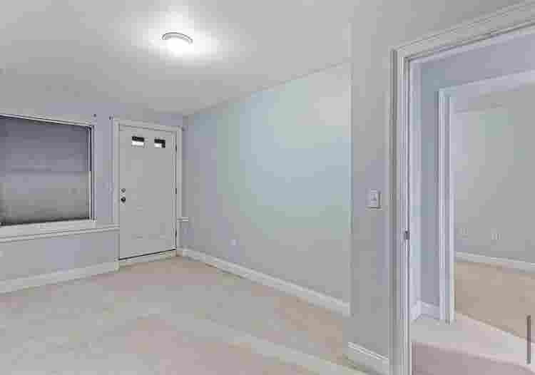 3 bedrooms available in South End