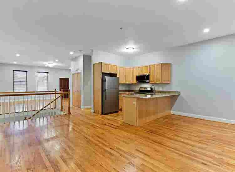 3 bedrooms available in South End