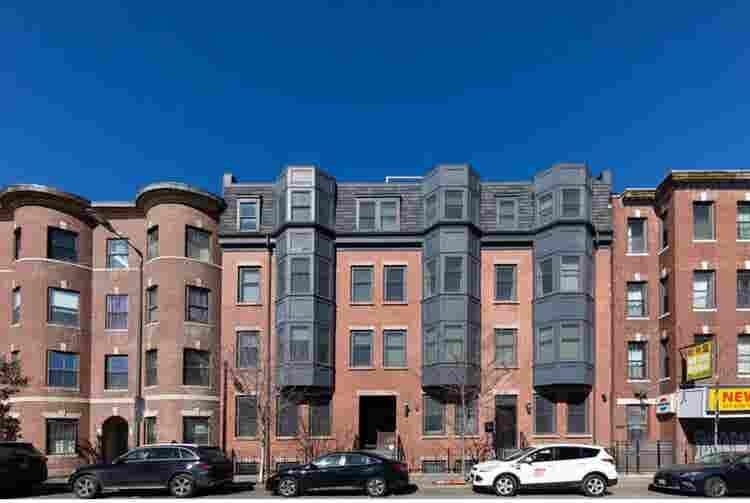 3 bedrooms available in South End