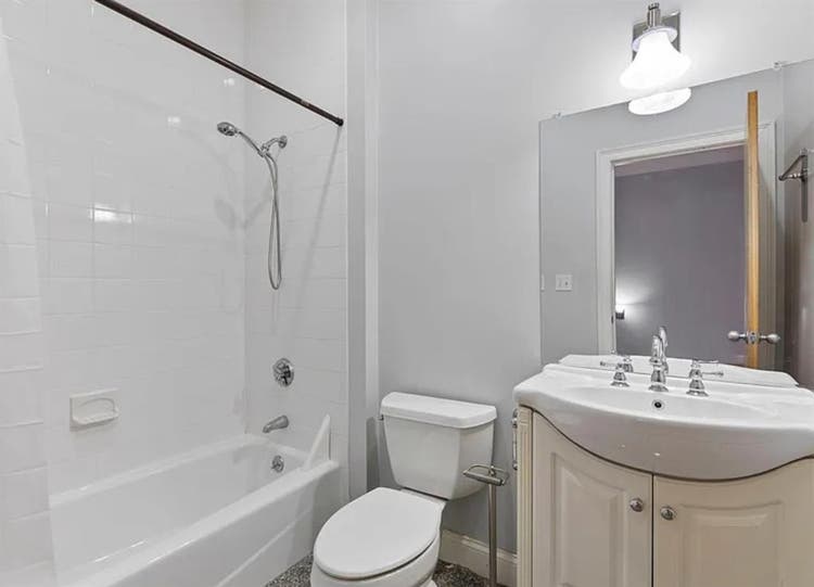 3 bedrooms available in South End