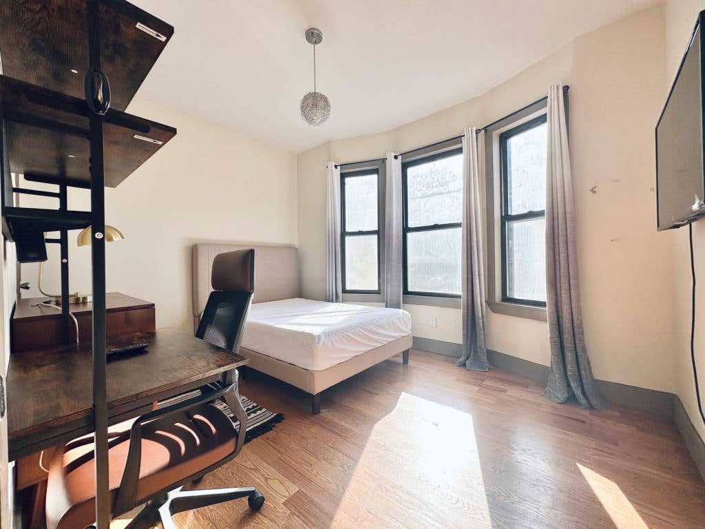 St Marks Ave –