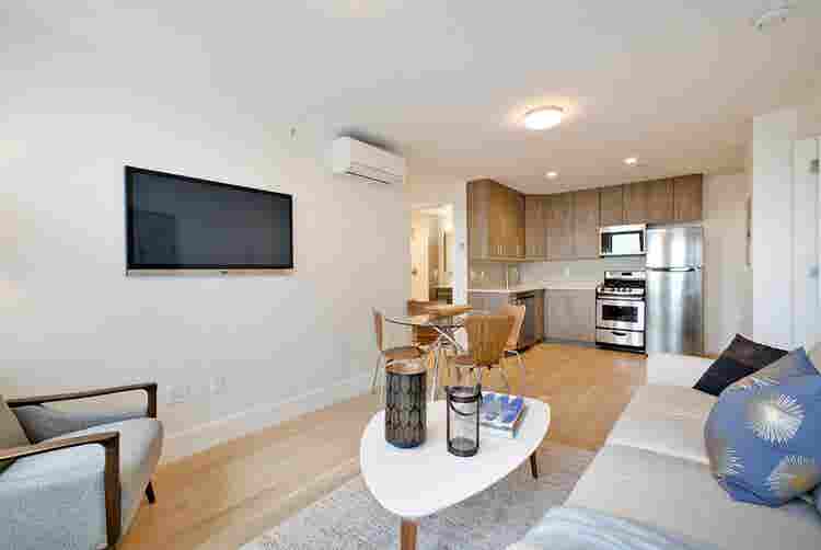 Madison St – #