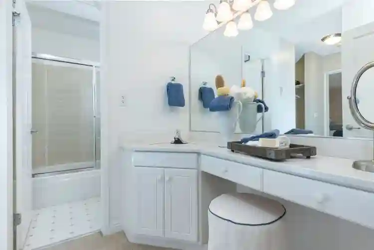 Must see! Near Beautiful Back Bay!