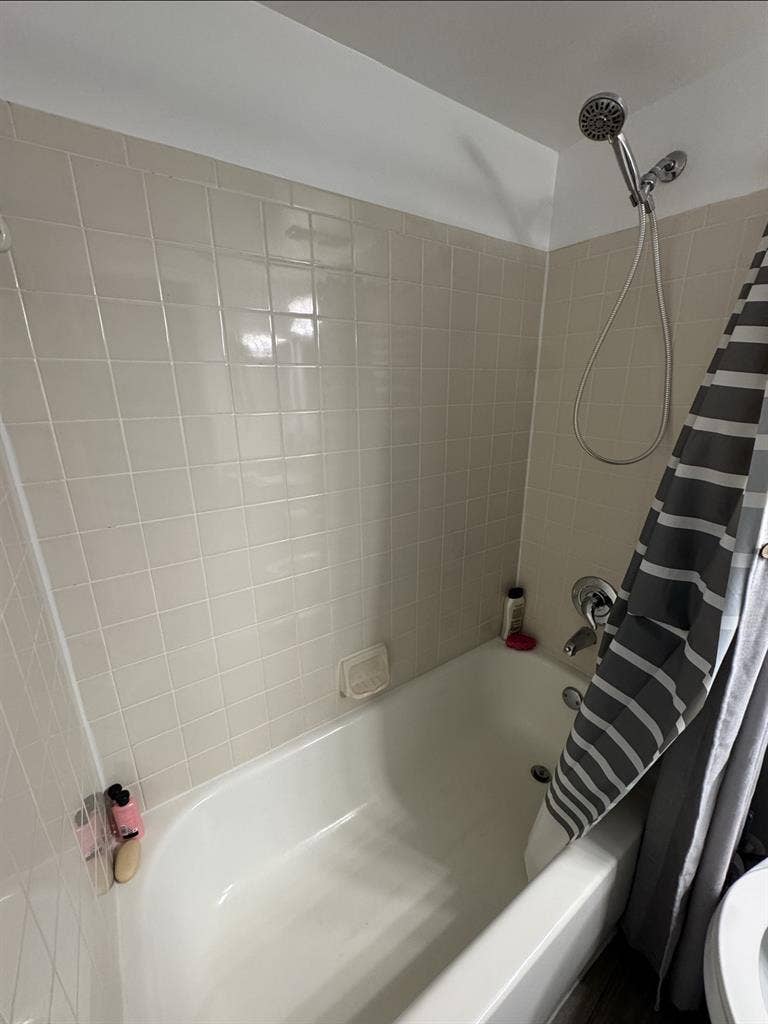 Habitación en Renta
Room f
or Rent