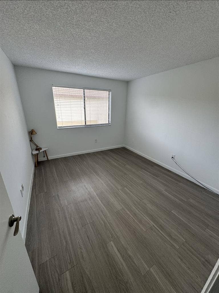 Habitación en Renta
Room f
or Rent