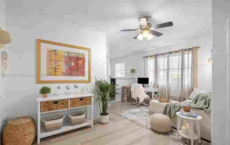 Bright South Beach One Bedroom