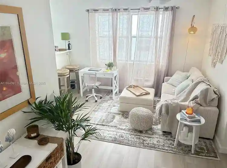 Bright South Beach One Bedroom