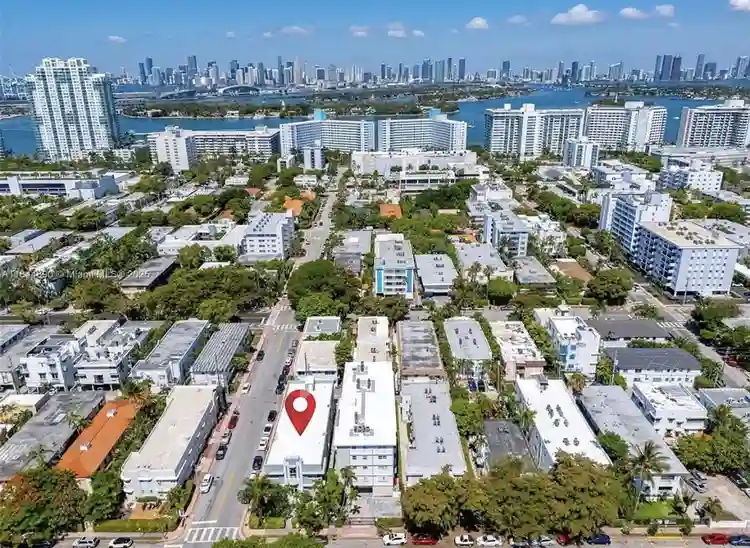 Bright South Beach One Bedroom