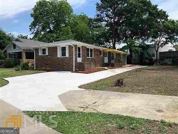 2 BR in East Point
