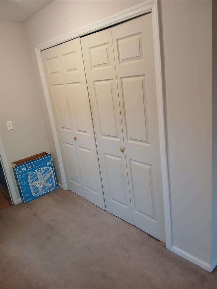 1 room available in br house