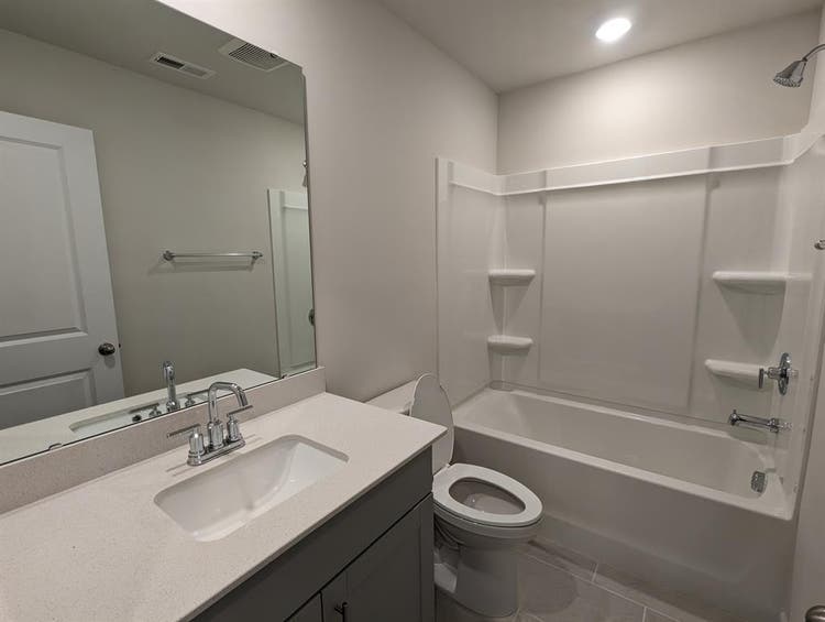 4 BR in Charlotte