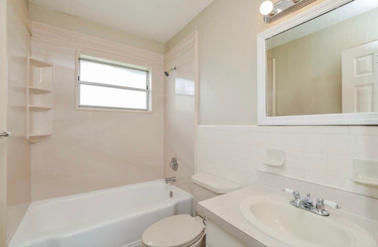 bath available in winterpark