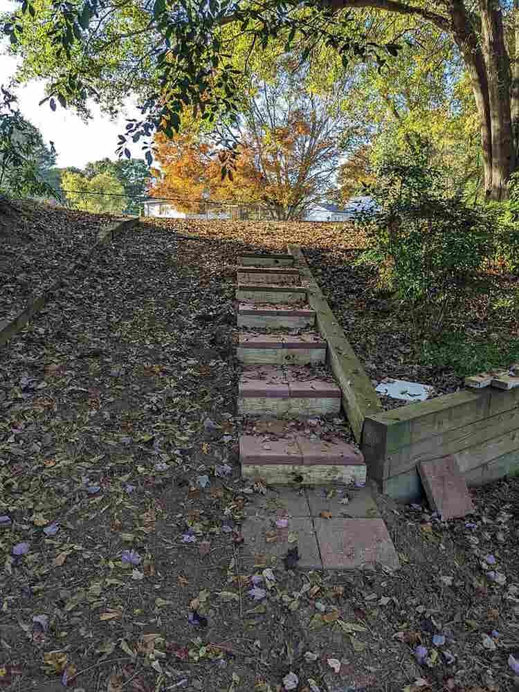 5 BR in Marietta