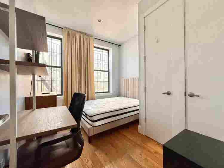 Vernon St –  (Prime Bushwick)