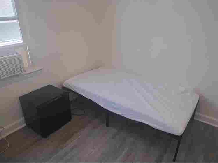 1 Room available for Rent