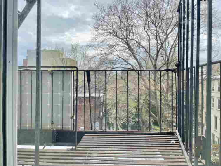 Bedford Ave -