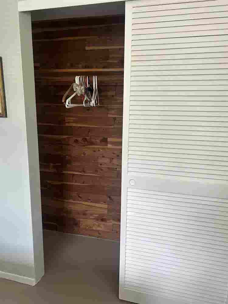 Furnished room for rent