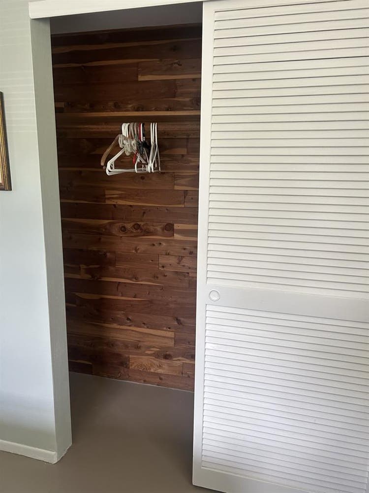 Furnished room for rent