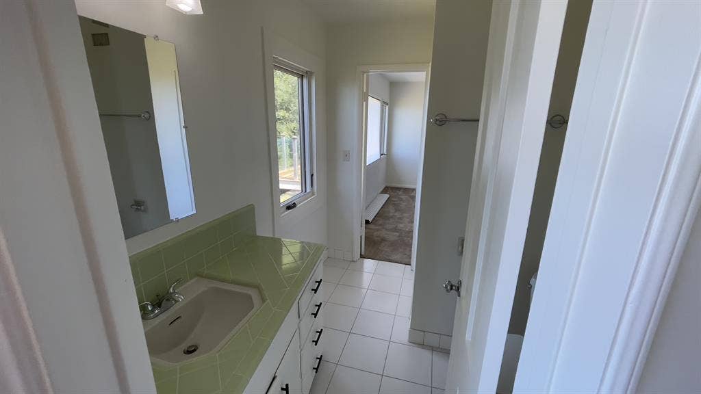 Room in large La Jolla house