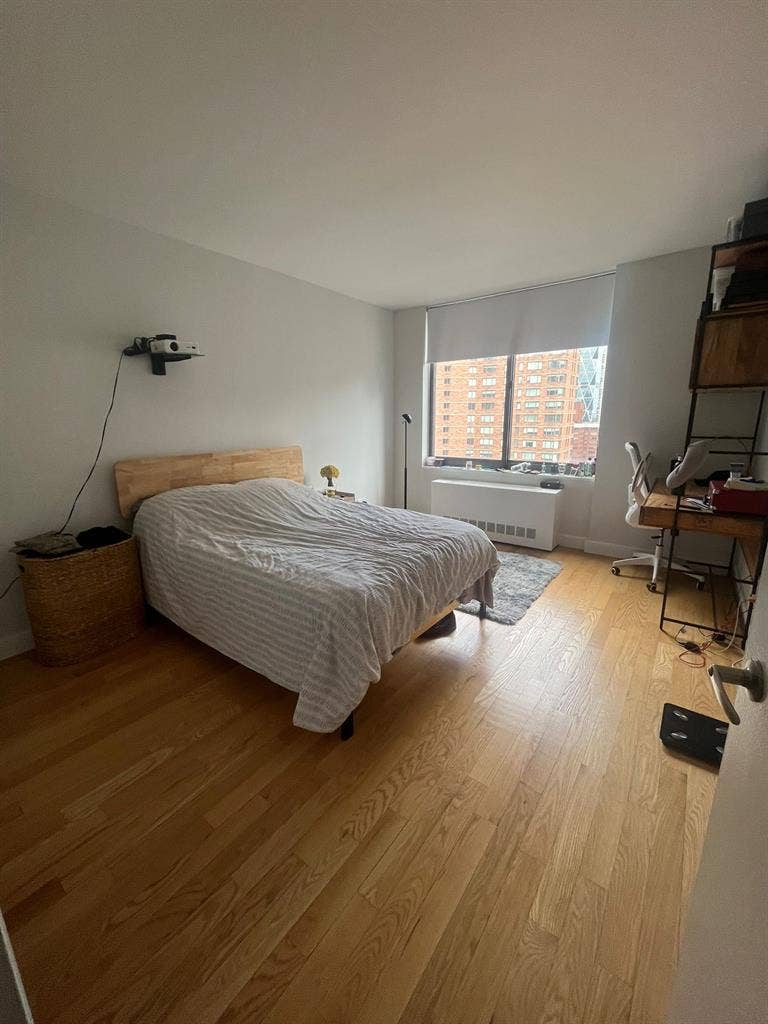 ✨Sunny True Bedroom in Midtown✨