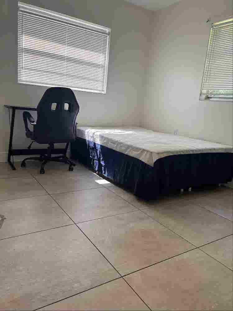 Cozy Room Rent near UCF