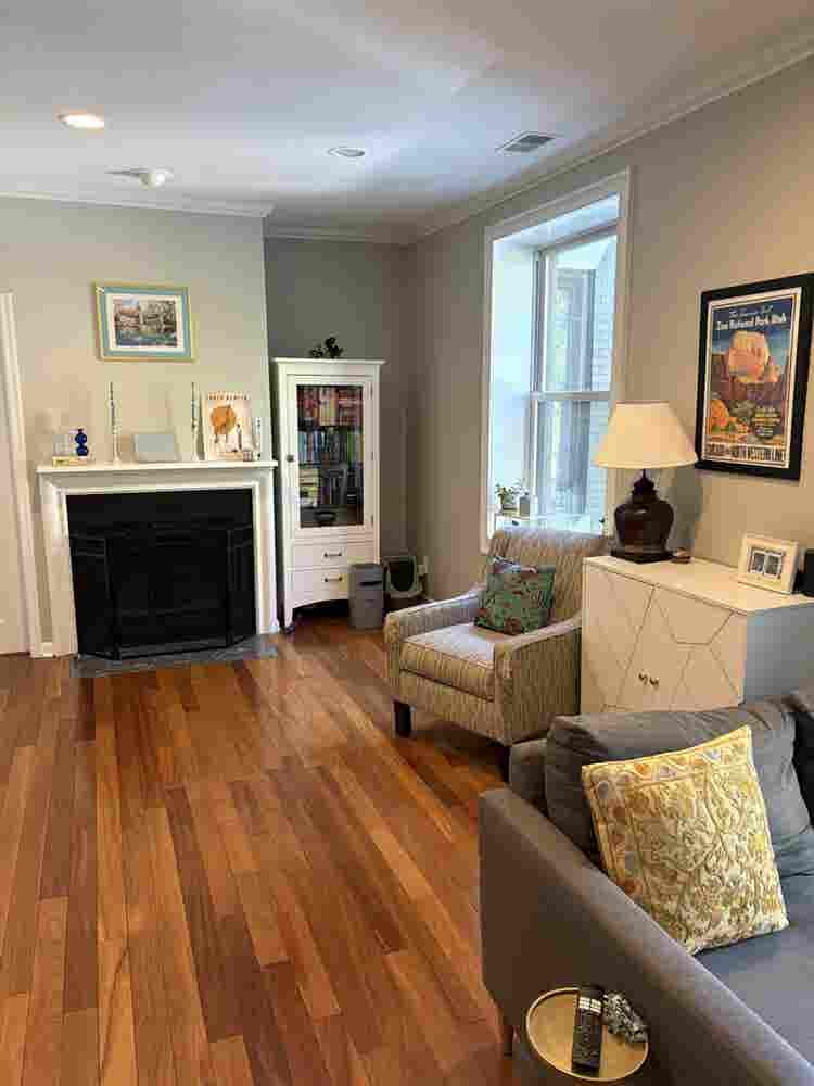 Bedroom and Private Bath, DuPont