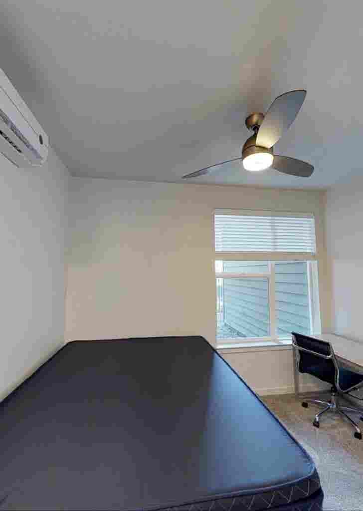 Lease takeover available!