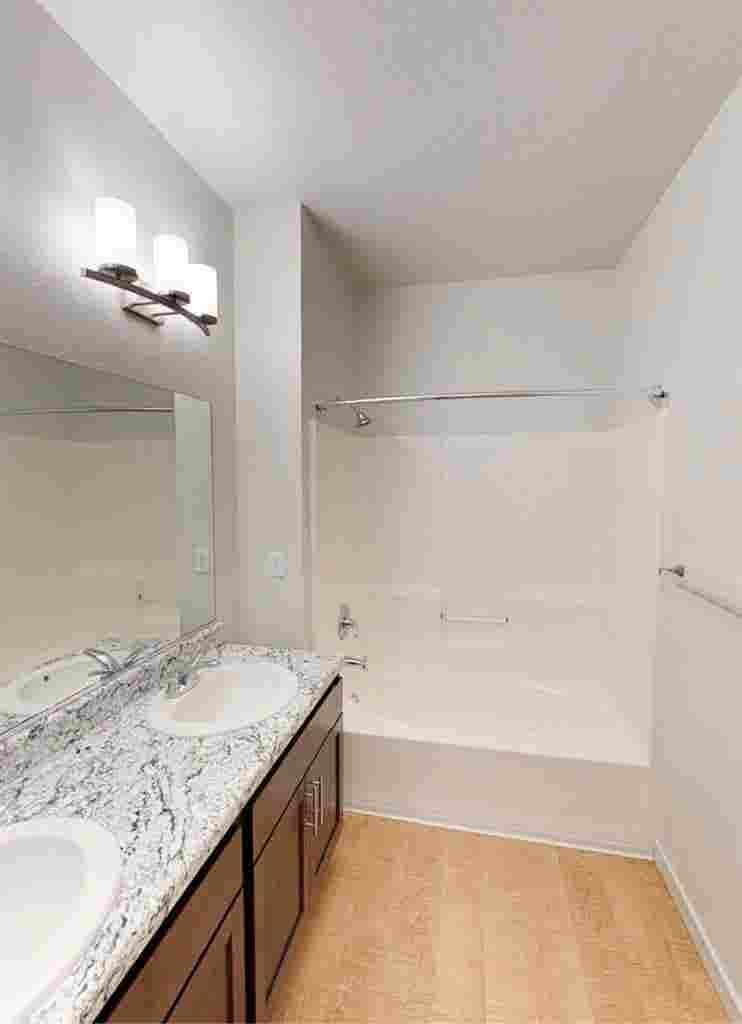 Lease takeover available!