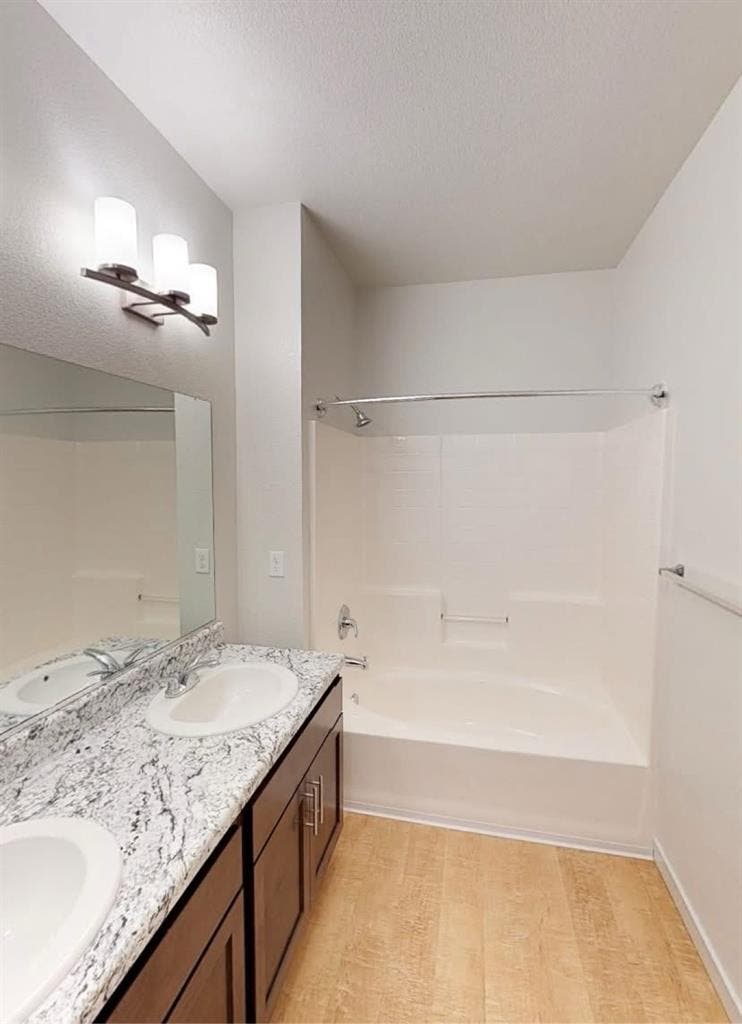 Lease takeover available!