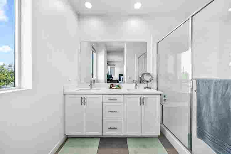 2 Rooms Available in Valley Glen,LA