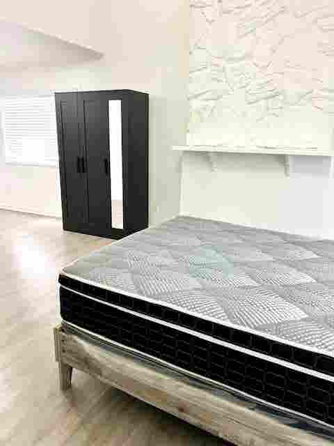 Private Bedroom for Rent REMODELED