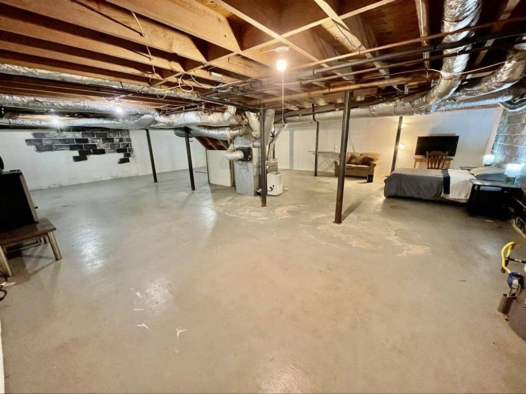 Basement  Room w/ Private Entrance