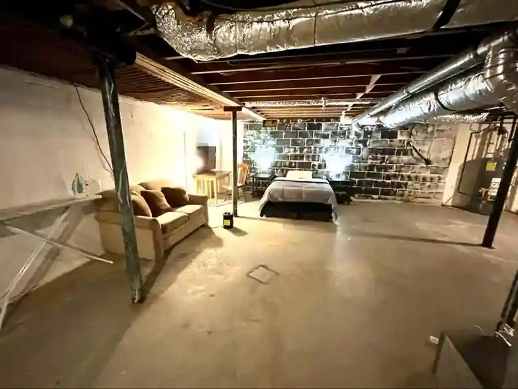 Basement Room w/ Private Entrance