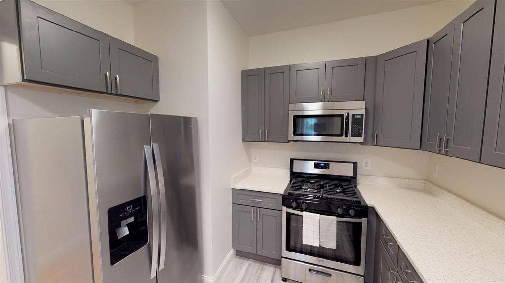 1 BR in Washington