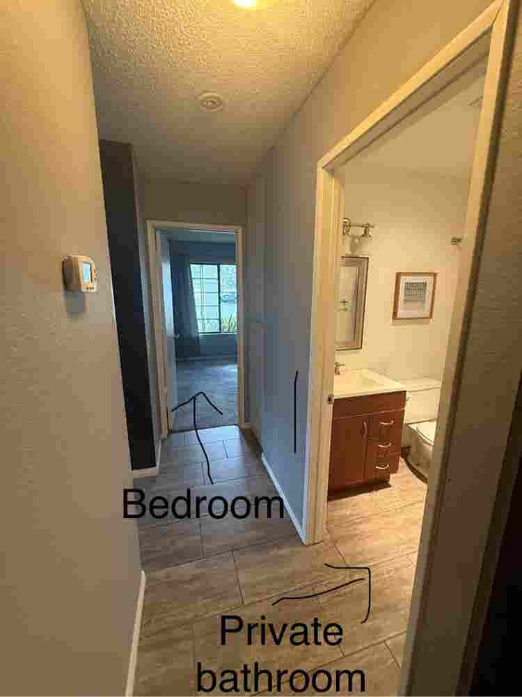 Private Bedroom+Private Bath in PQ