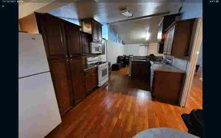 2 rooms - available immediately
