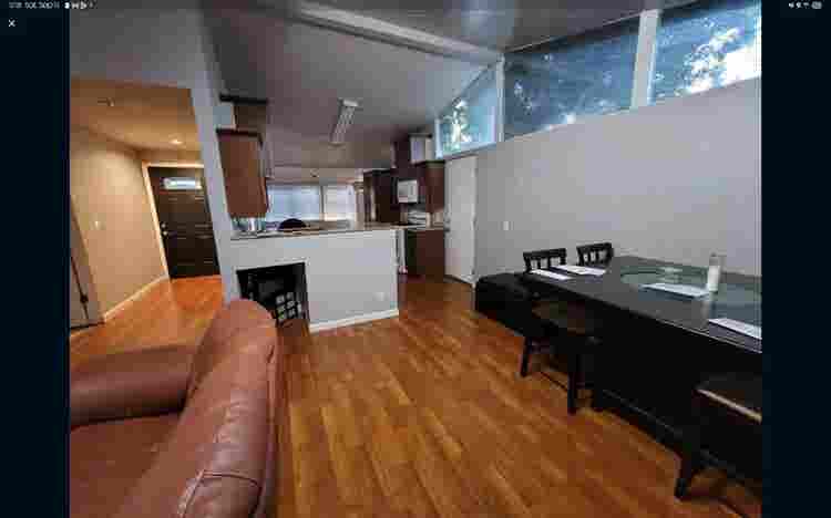 2 rooms - available immediately