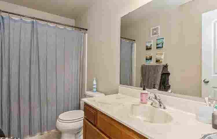 Spacious one bedroom apartment