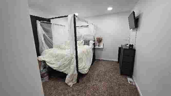 Private bed & bath