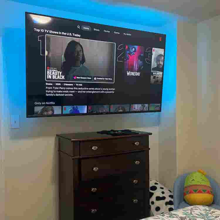 looking for a roommate.