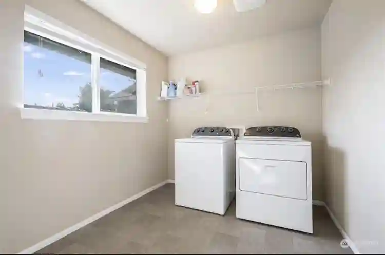 Private Bedroom & Bathroom