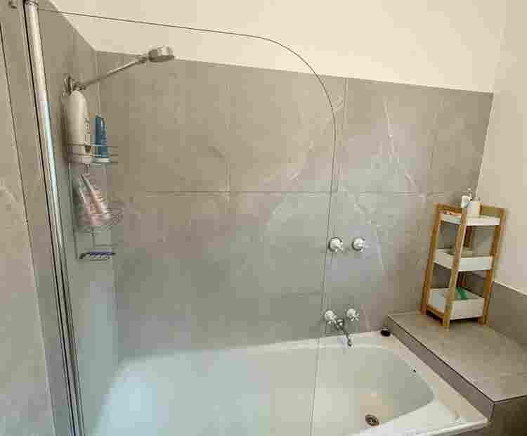 Unfurnished room - $/week
