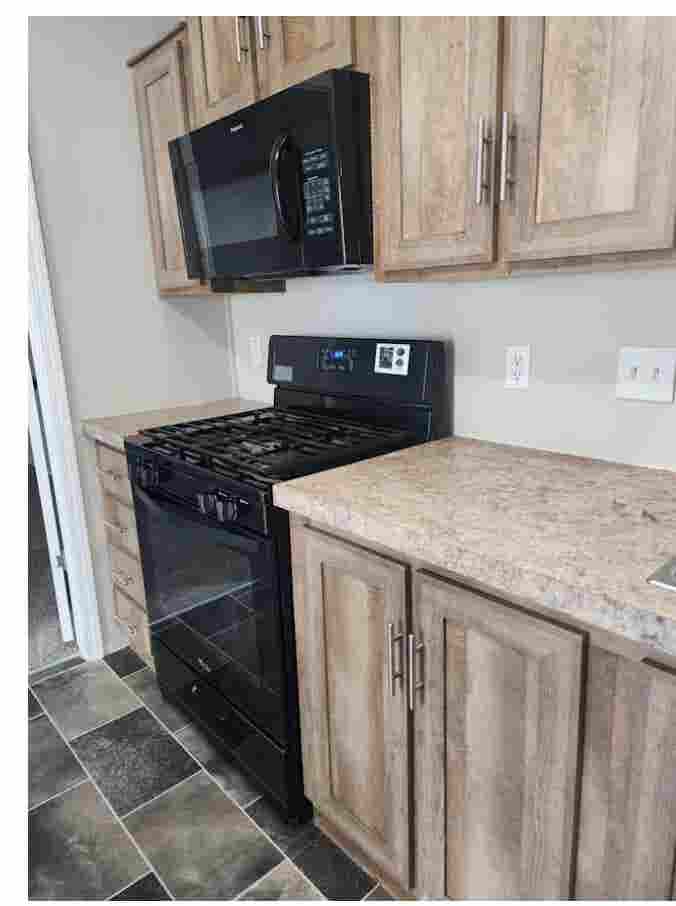 2 small bedrooms & private bathroom
