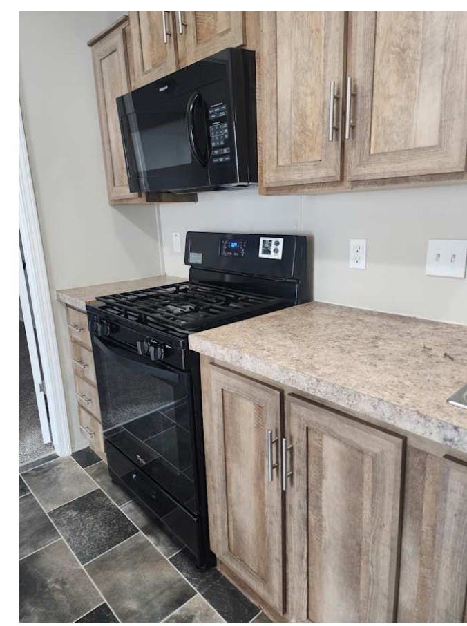 2 small bedrooms & private bathroom