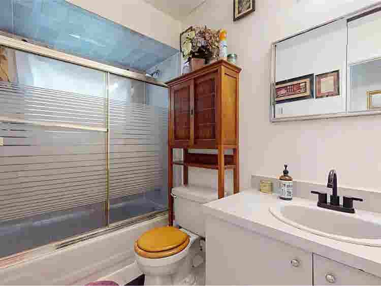 Private studio for rent