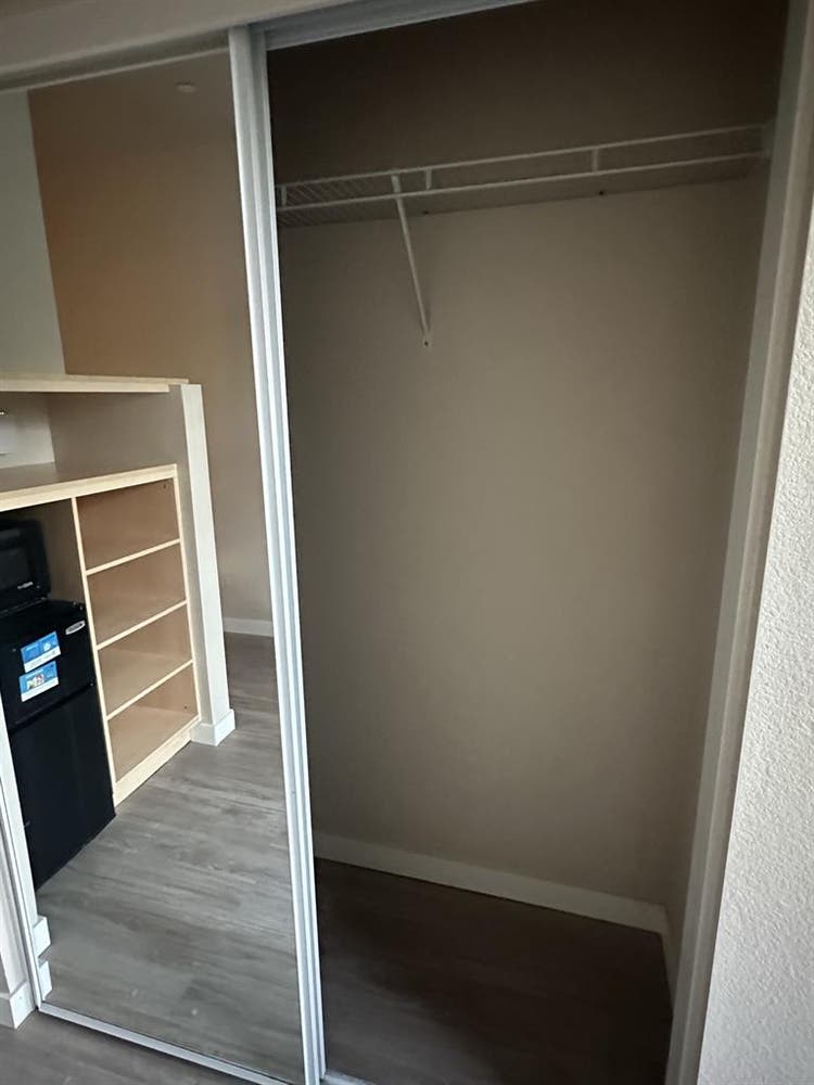Urgent! Move in ready!