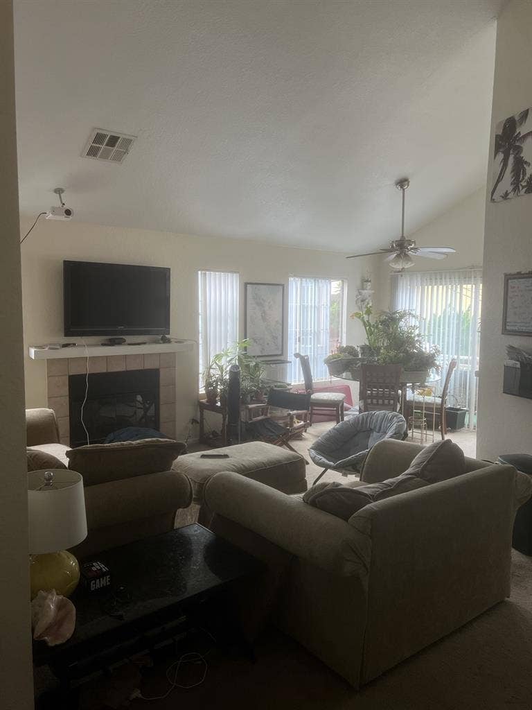 Room for rent in Pacific Beach