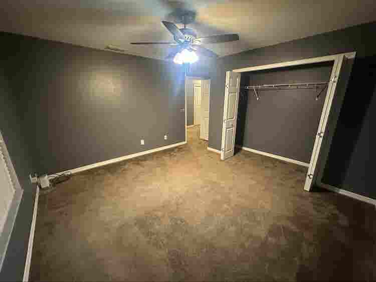 Roommate opportunity